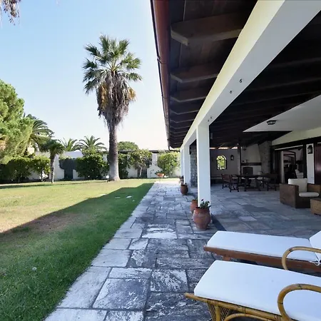 Villa Seafront Palm Chaniotis