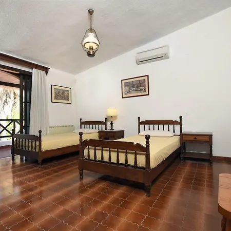 Seafront Palm Villa *