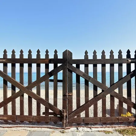 Seafront Palm Villa Chaniotis