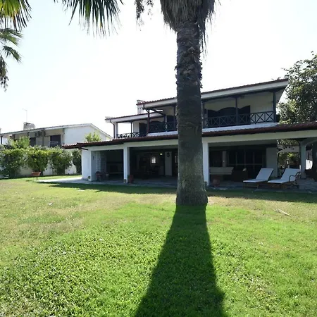 Villa Seafront Palm Chaniotis
